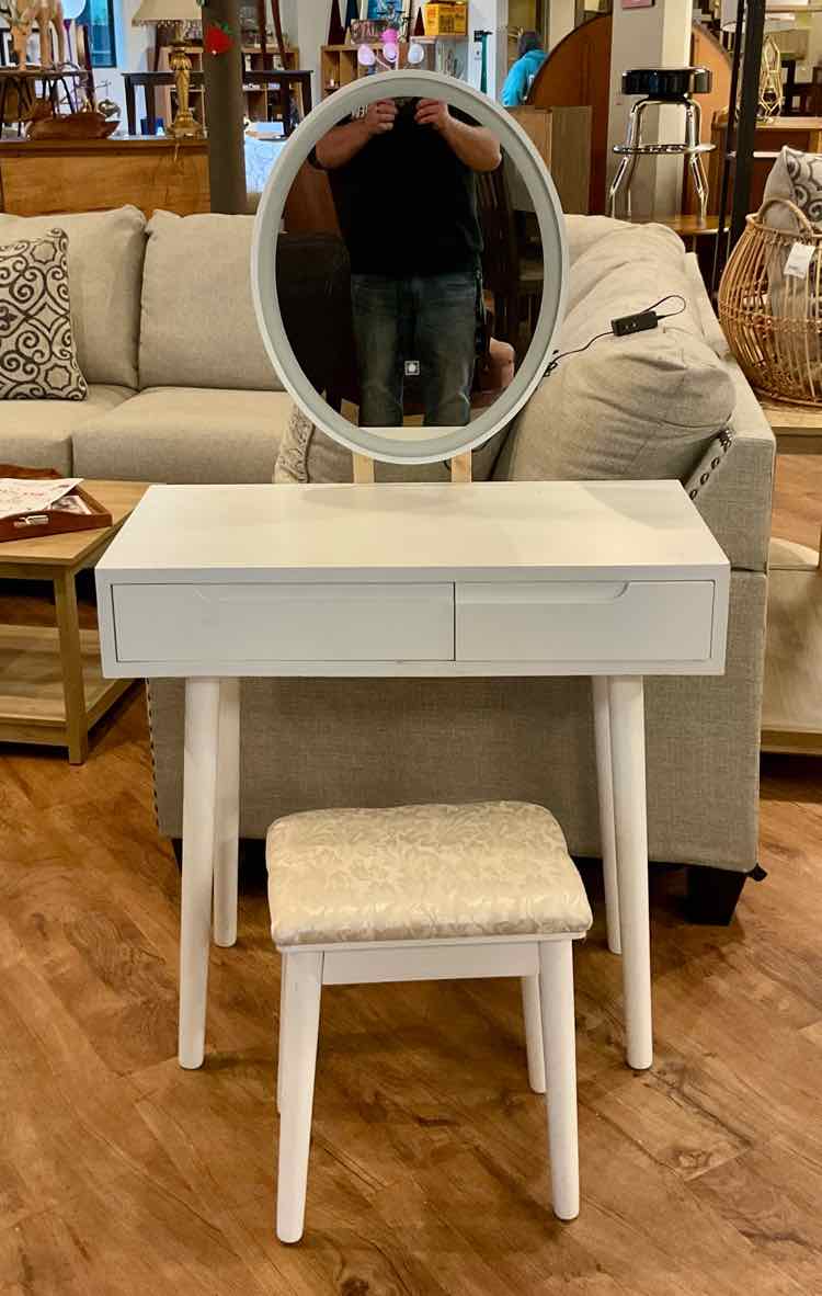 Elegant White Illuminated Vanity Set w/ Stool