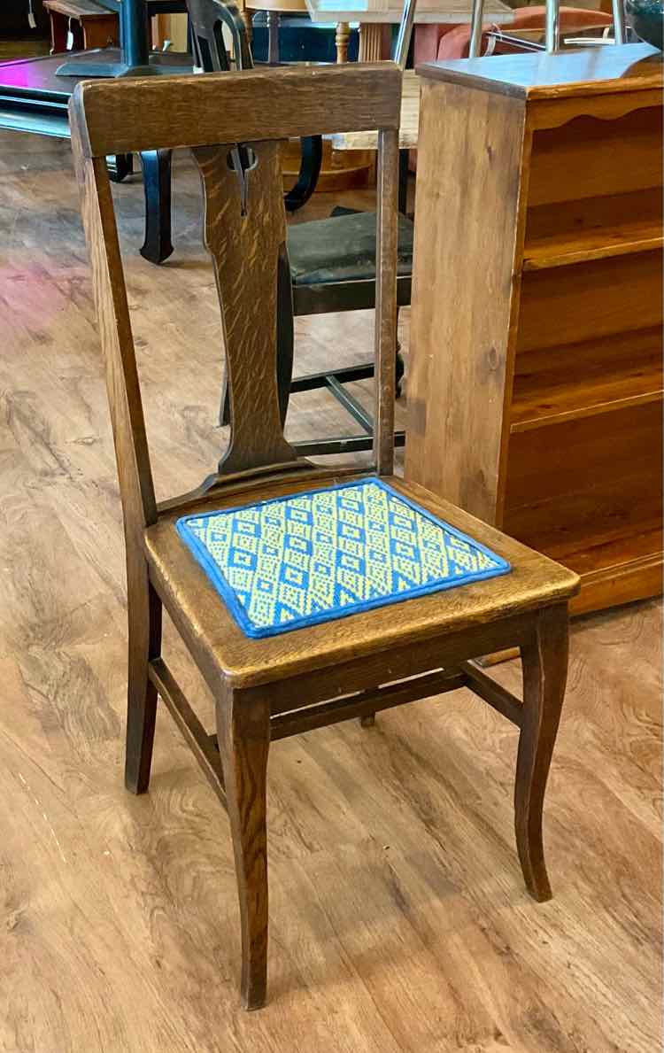 Antique Tiger Oak Side Chair