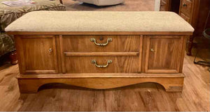 Vintage Lane Cedar Chest w/ Key (#4853-70)