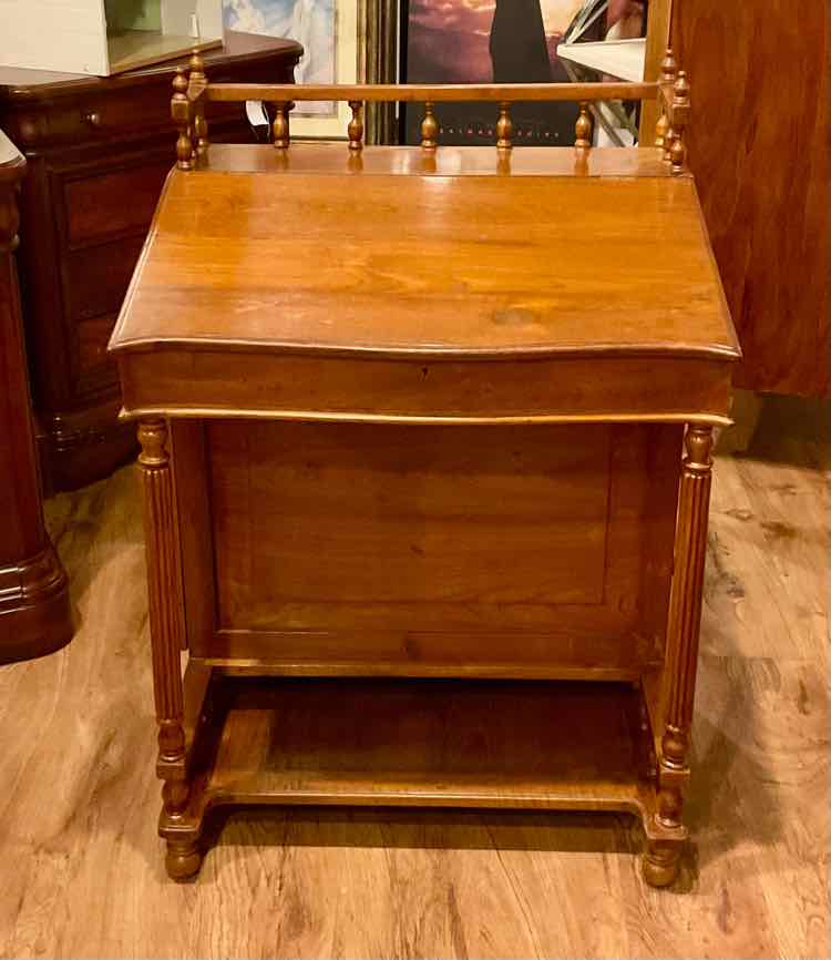 Antique Solid Hardwood 3 Drawer Lift Top Davenport Desk