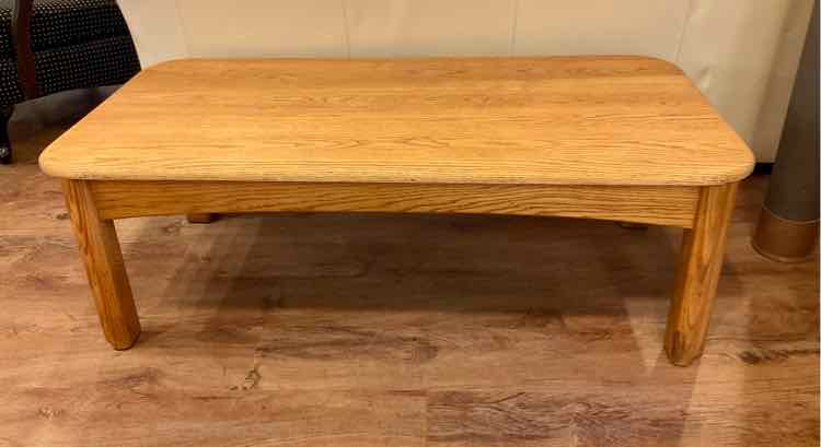 Oak Lift-Top Coffee Table
