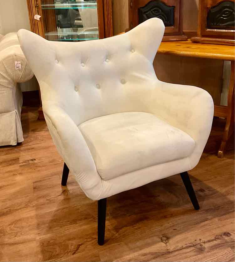 Soft Ivory Button Tufted Wing Chair