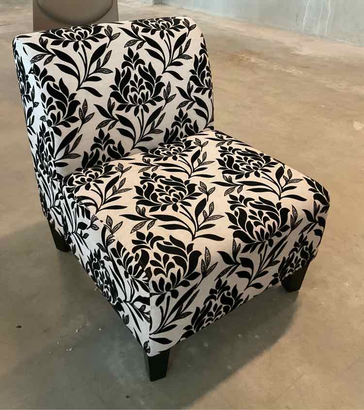 Vanguard Slipper Chair