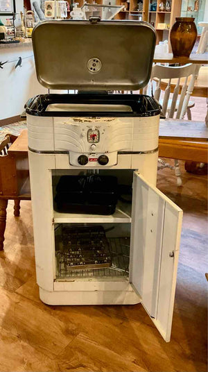 1947 Fully Functional Nesco Electric Roaster w/ Rolling Cabinet & Accessories