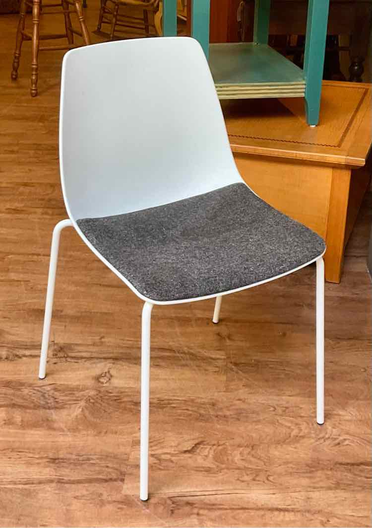 Modern Jack Cartwright Scoop Chair