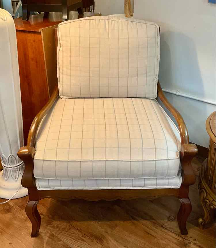 French Provincial Bergere Chair
