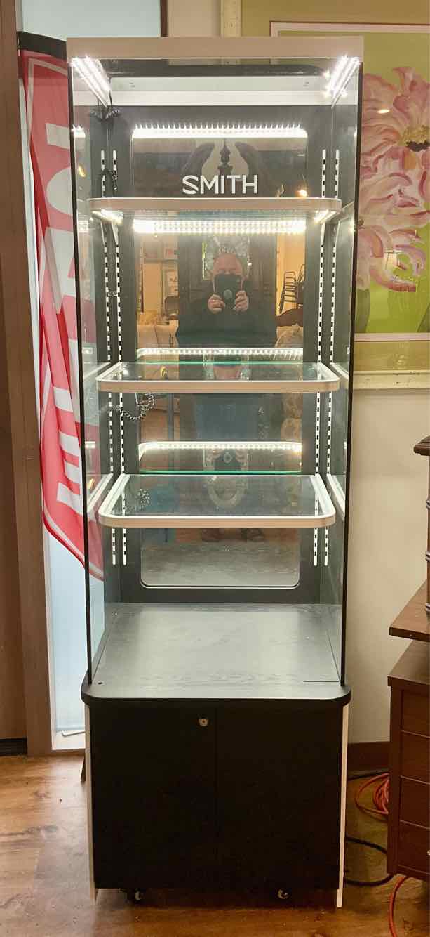 Rolling Led Commercial Display Cabinet ( No Key )