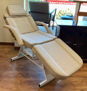 NEW Adjustable Multi-Use Spa/ Salon/ Massage/ Tattoo Chair