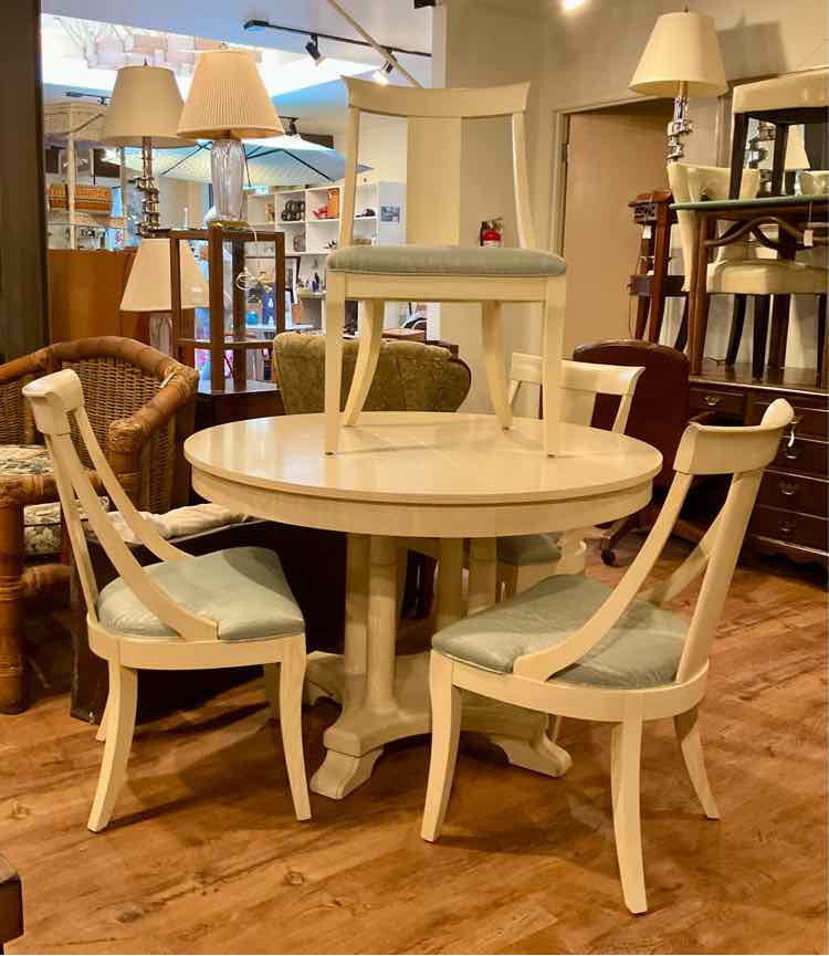 Ethan Allen Medallion Collection Dining Set w/ 4 Chairs & 2 Leaves