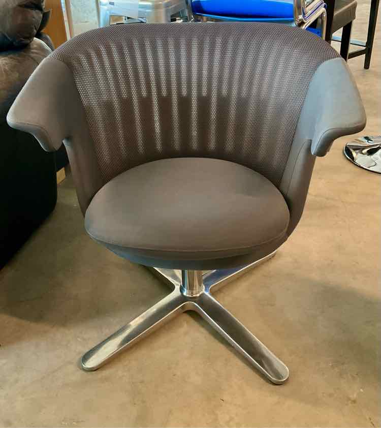 Charcoal Steelcase i2i Swivel Chair