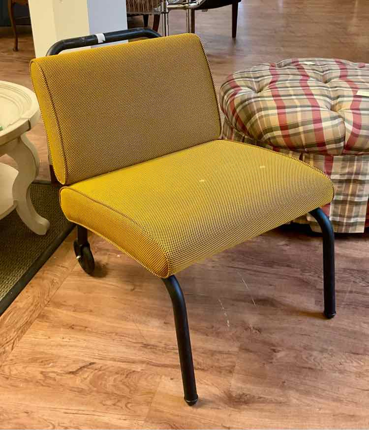 Dijon Sweeper Chair w/ Wheels