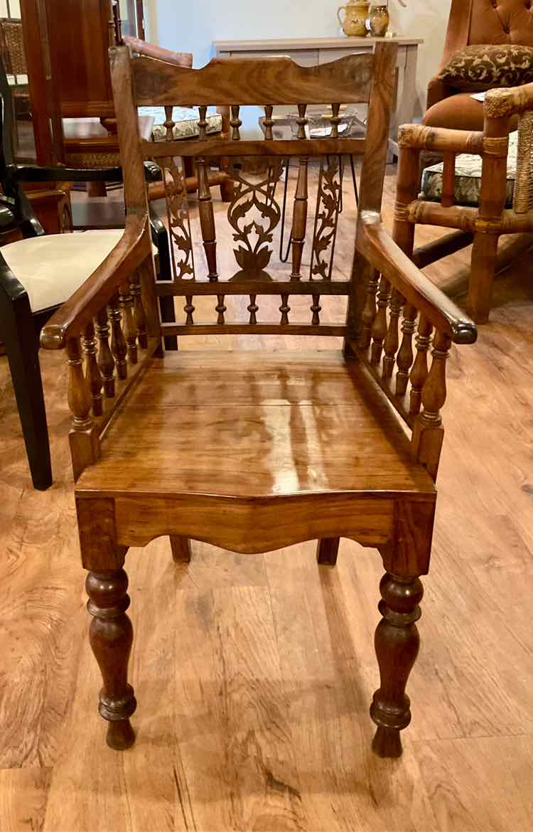 Vintage Royal Style Carved Hardwood Arm Chair