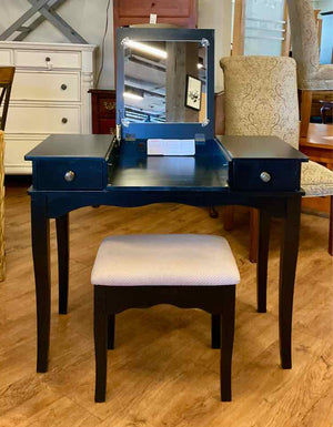 Francesca Vanity Set w/ Stool