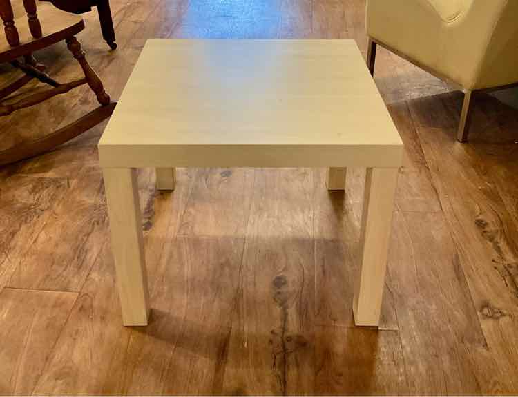 Basic Blonde Side Table