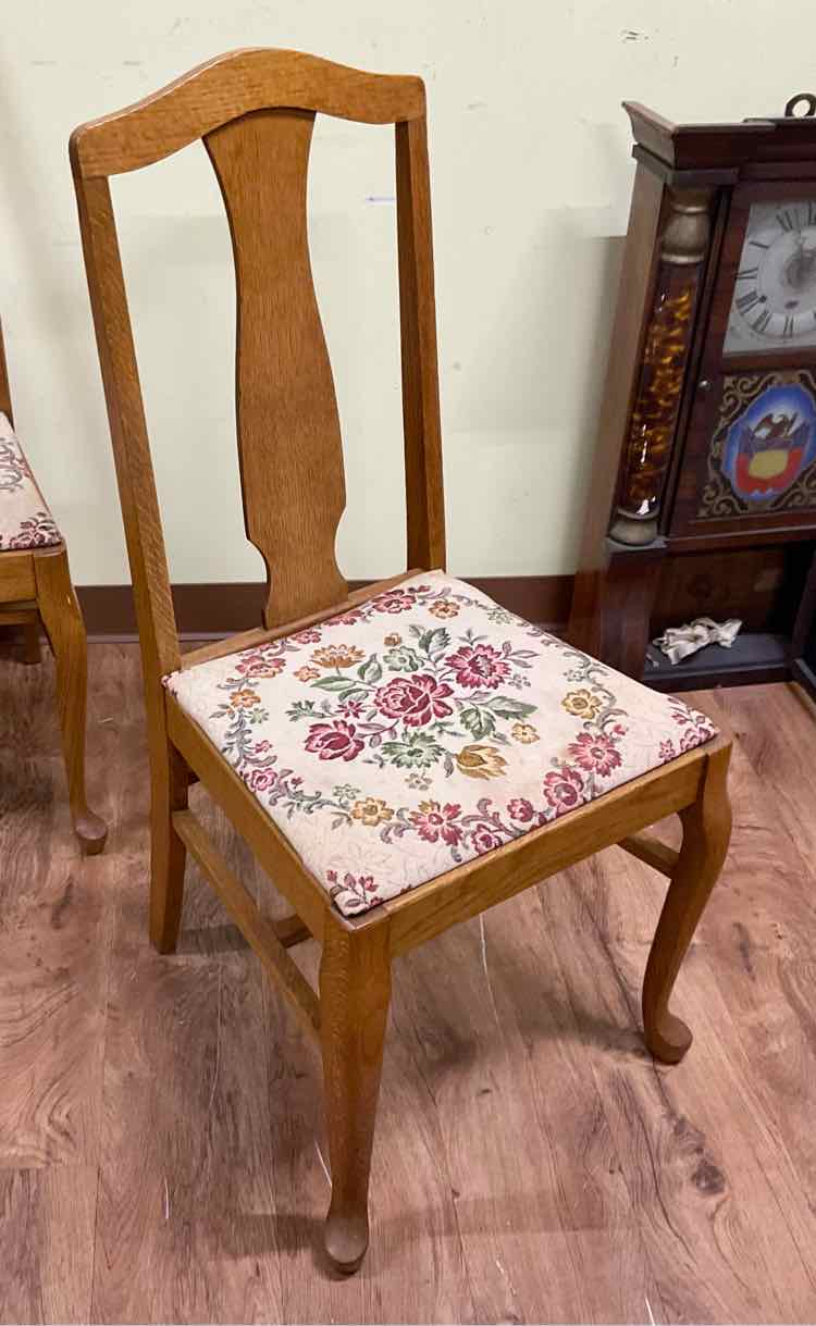 Vintage Oak Queen Anne Side Chair