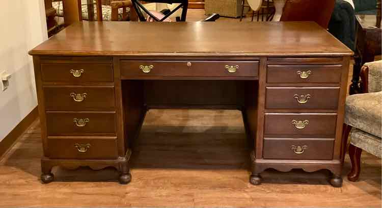 Vintage Victorian Mahogany Knee Hole Desk