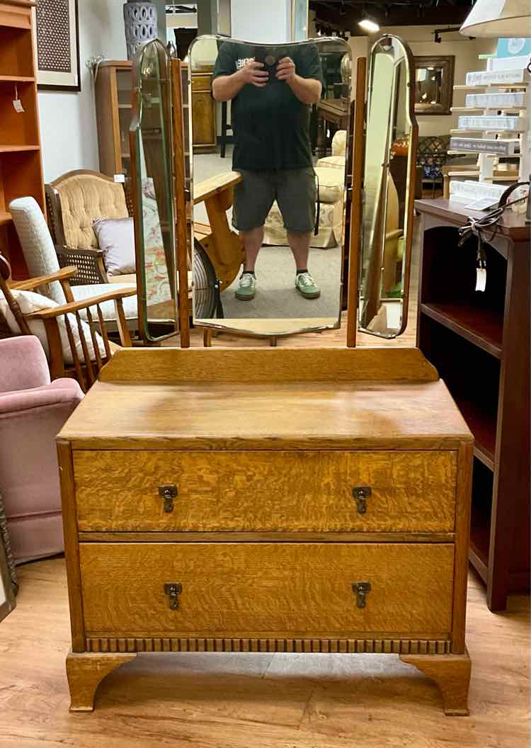 Vintage Lawrencia 2 Drawer Chest w/ Tri-Fold Mirror