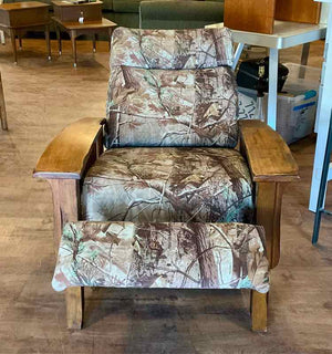 Field & Stream High-Leg Mission Recliner