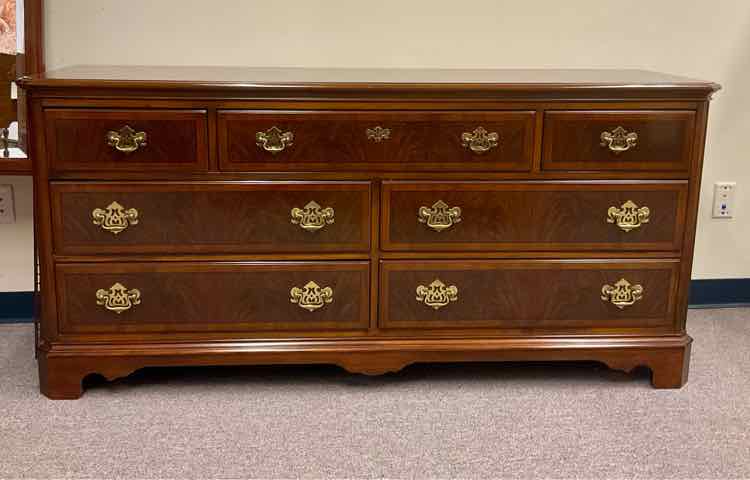 Drexel Chippendale Flame Mahogany 7 Drawer Dresser