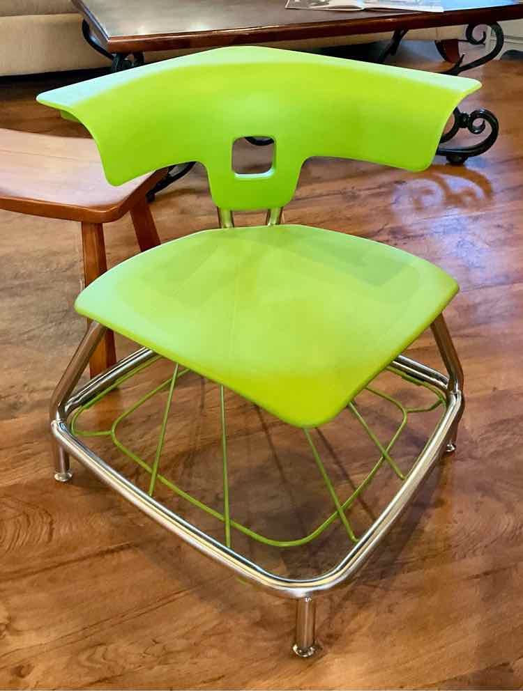 KI Ruckus Student Chair