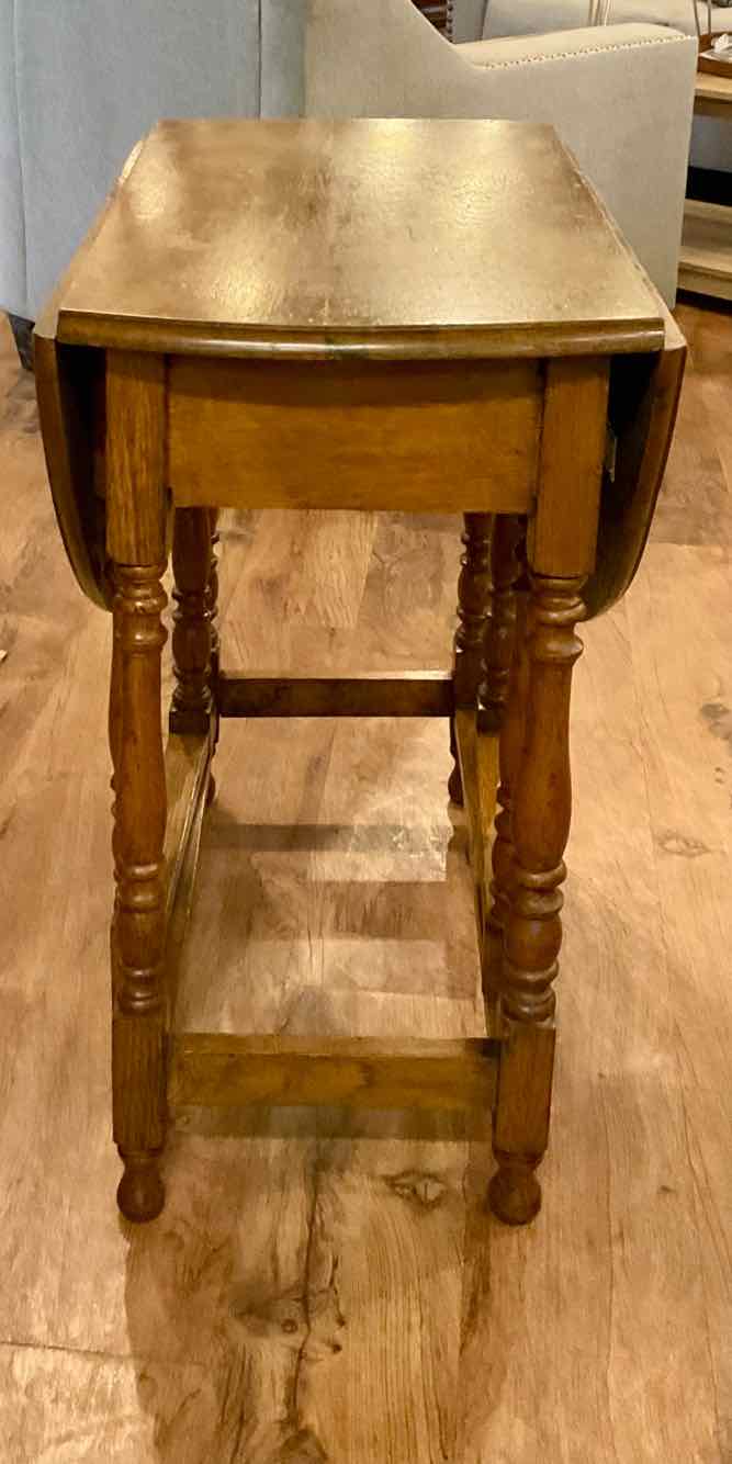 Vintage Drop Leaf Gate Leg Dining Table