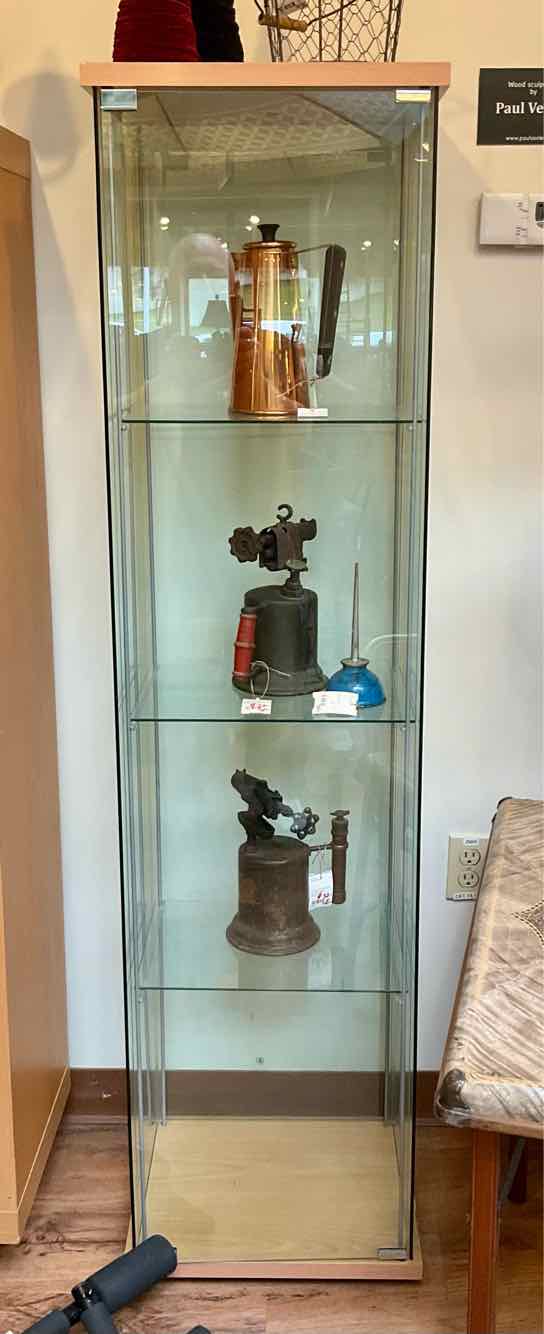 Modern Glass Display Tower