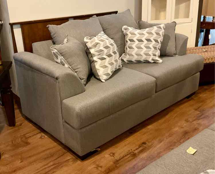 Michael Nicholas Designs Modern Love Seat In Stone Grey