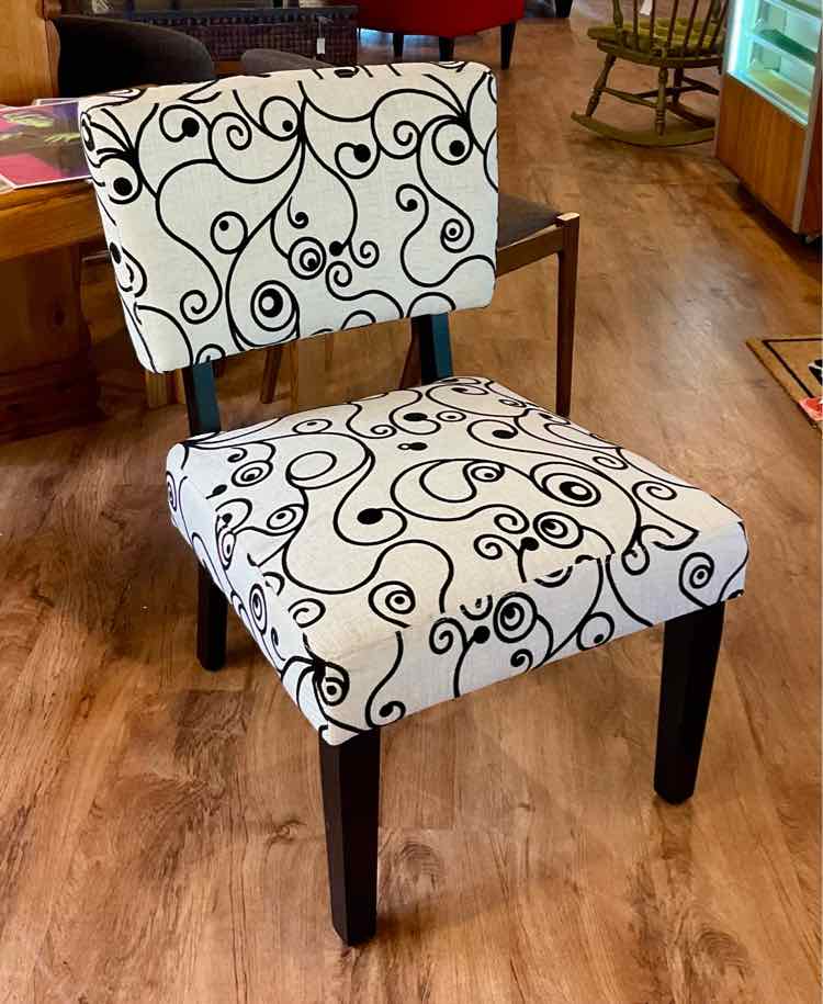 Refurbished Linon Taylor White &amp; Black Accent Chair
