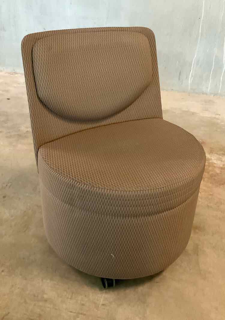 Rolling Steelcase Topo Chair