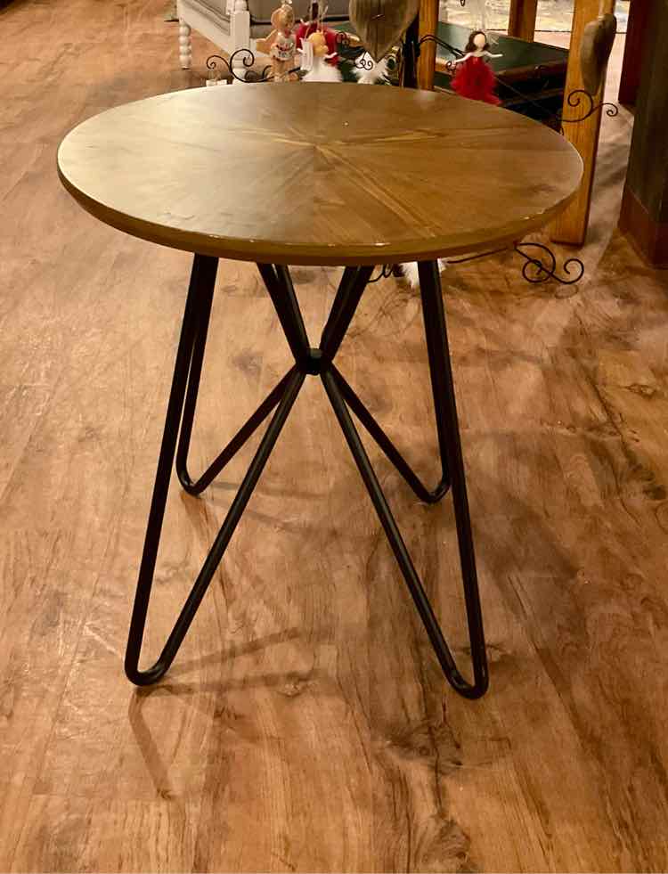 Coaster Round Side Table