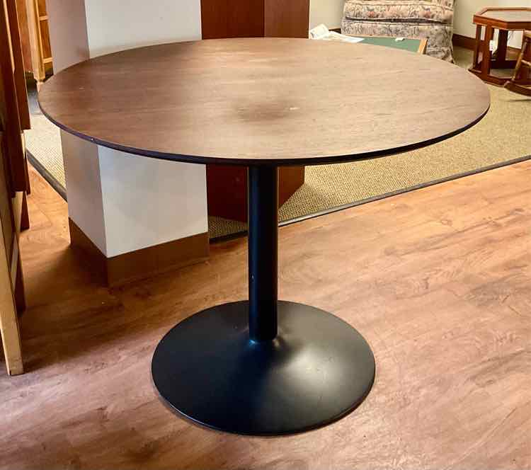 As-Is Round Pedestal Table